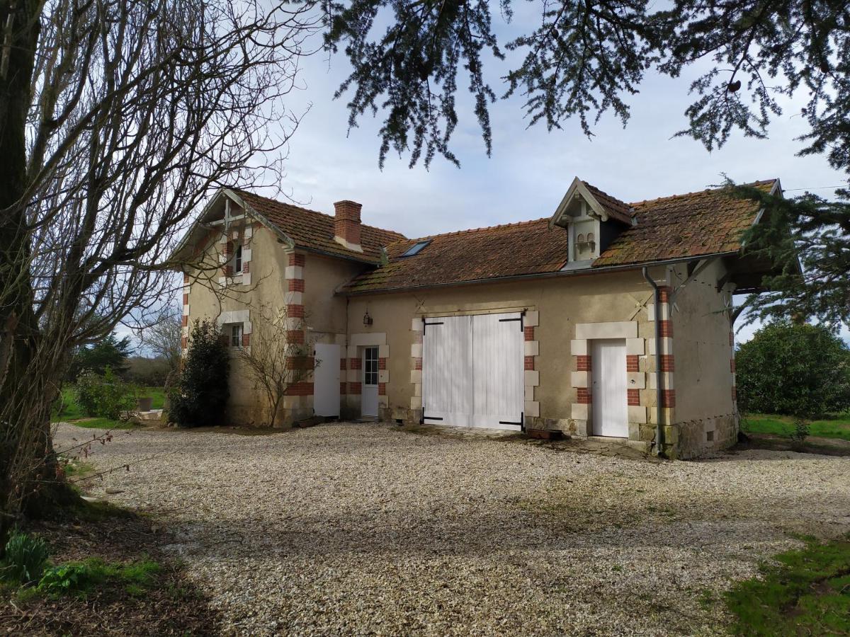 Bed and Breakfast Petit Saint Hubert 1 A 4 Personnes Velles  Exterior foto