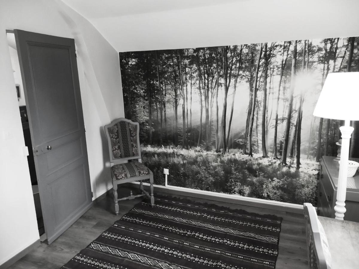 Bed and Breakfast Petit Saint Hubert 1 A 4 Personnes Velles  Exterior foto
